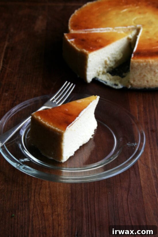 Τσιζκέικ με Λεμόνι και Ρικότα 12 Πρώτη φέτα cheesecake λεμόνι- ρικότα.