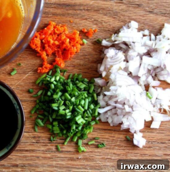 Dressing Ingredients Υλικά για την παρασκευή της βινεγκρέτ: ασκαλώνια, πορτοκάλι, ξύδι, ελαιόλαδο.