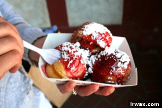 Aebleskivers με μαρμελάδα και ζάχαρη άχνη Aebleskivers με μαρμελάδα και ζάχαρη άχνη