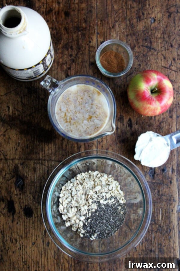 Μηλόπιτα Βρώμη Ψυγείου 2 Συστατικά για τα overnight oats με μήλο και κανέλα.