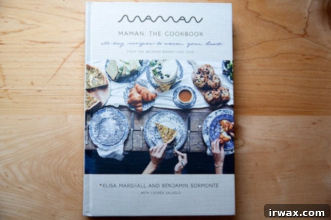 Ιδέες Δώρων για τις Γιορτές 2021 13 Maman The Cookbook πάνω σε πάγκο.