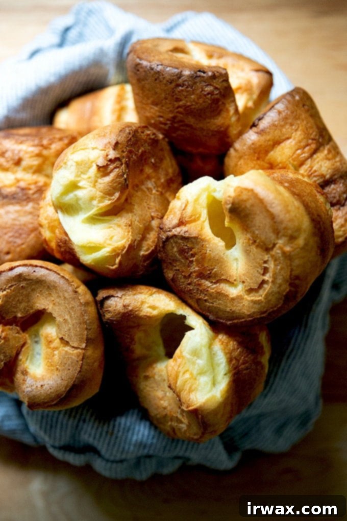 Φουσκωτά Γιορκσάιρ 12 Ένα μπολ με popovers.