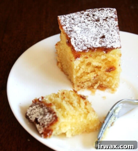 Αμυγδαλότουρτα Panisse 10 Αμυγδαλότουρτα Chez Panisse σε πιάτο.