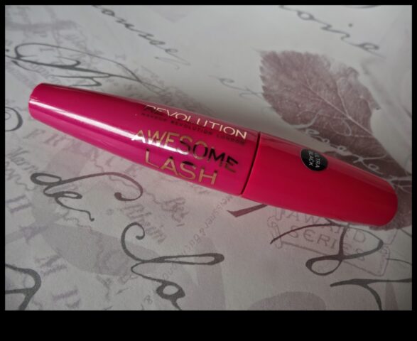 DIY Mascara Revolution Αναβαθμίστε τις δεξιότητές σας στη δημιουργία μακιγιάζ με αυτές τις δημιουργικές ιδέες