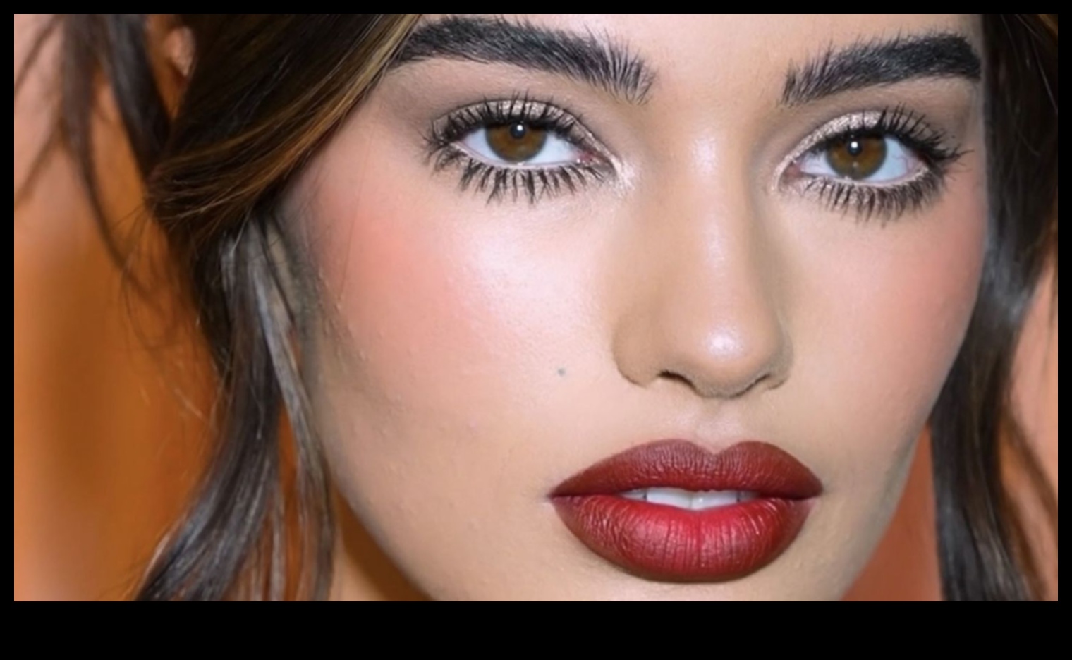 Eyeshadow Faves The Celebrity Makeup Artists' Go-to Products for a Smoky Eye 3 Eyeshadow Faves: Προϊόντα Go-To καλλιτεχνών μακιγιάζ διασημοτήτων