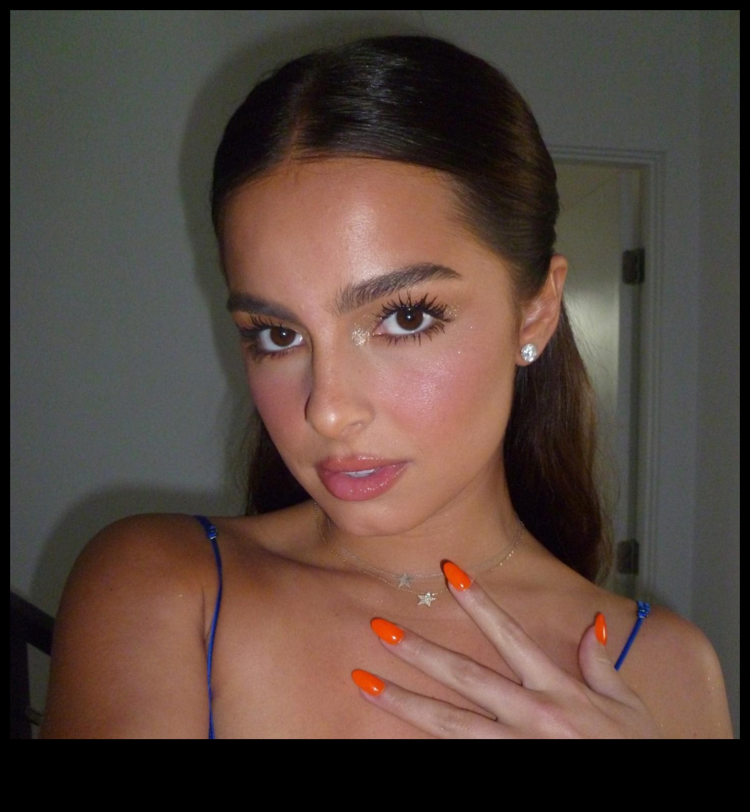 Glamorous Vacation Makeup: Επίτευξη ηλιοκαμένης ομορφιάς με ελάχιστη προσπάθεια