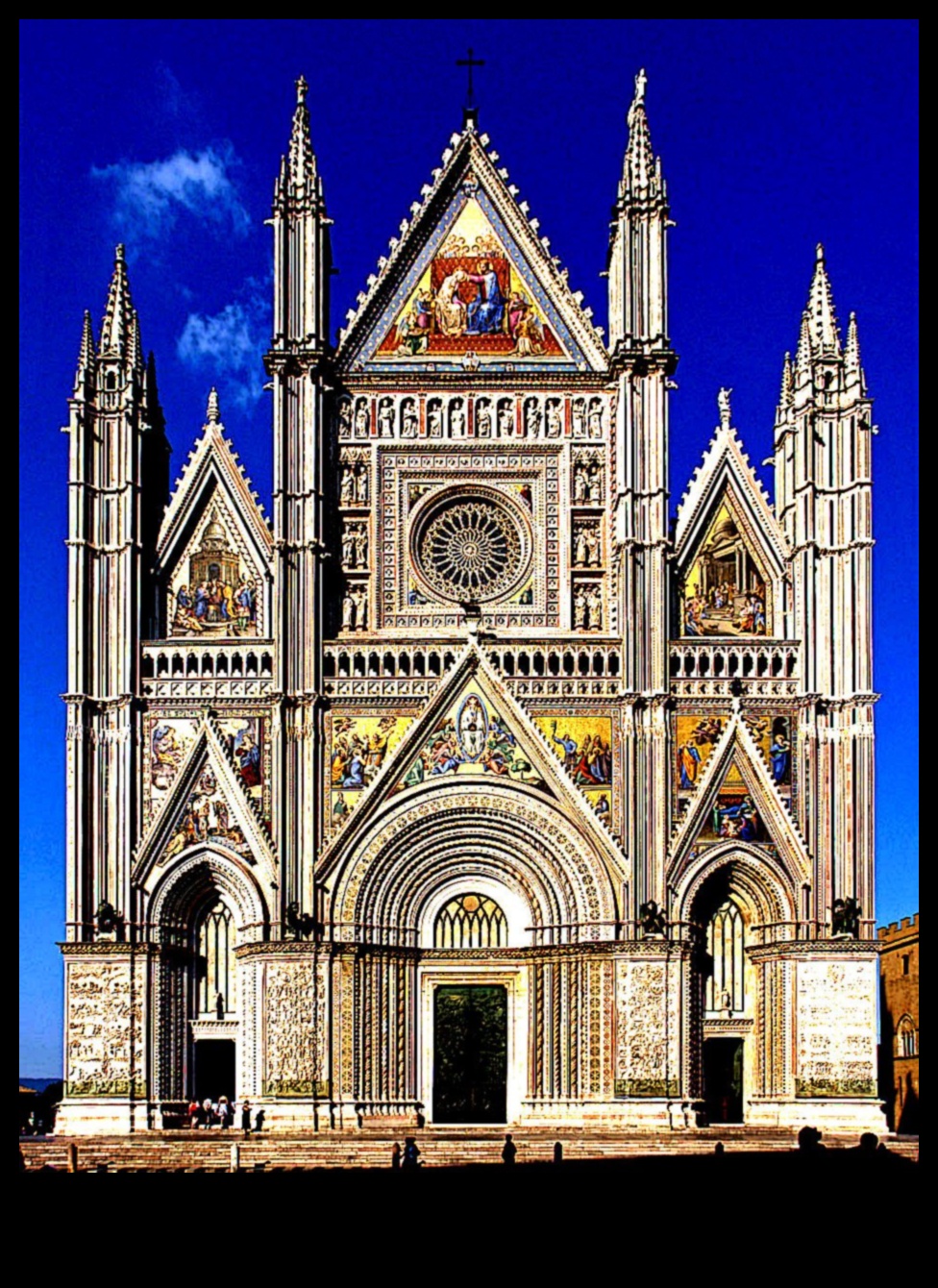 Chapel Chronicles: Καλλιτεχνικές εκφράσεις σε γοτθικά παρεκκλήσια