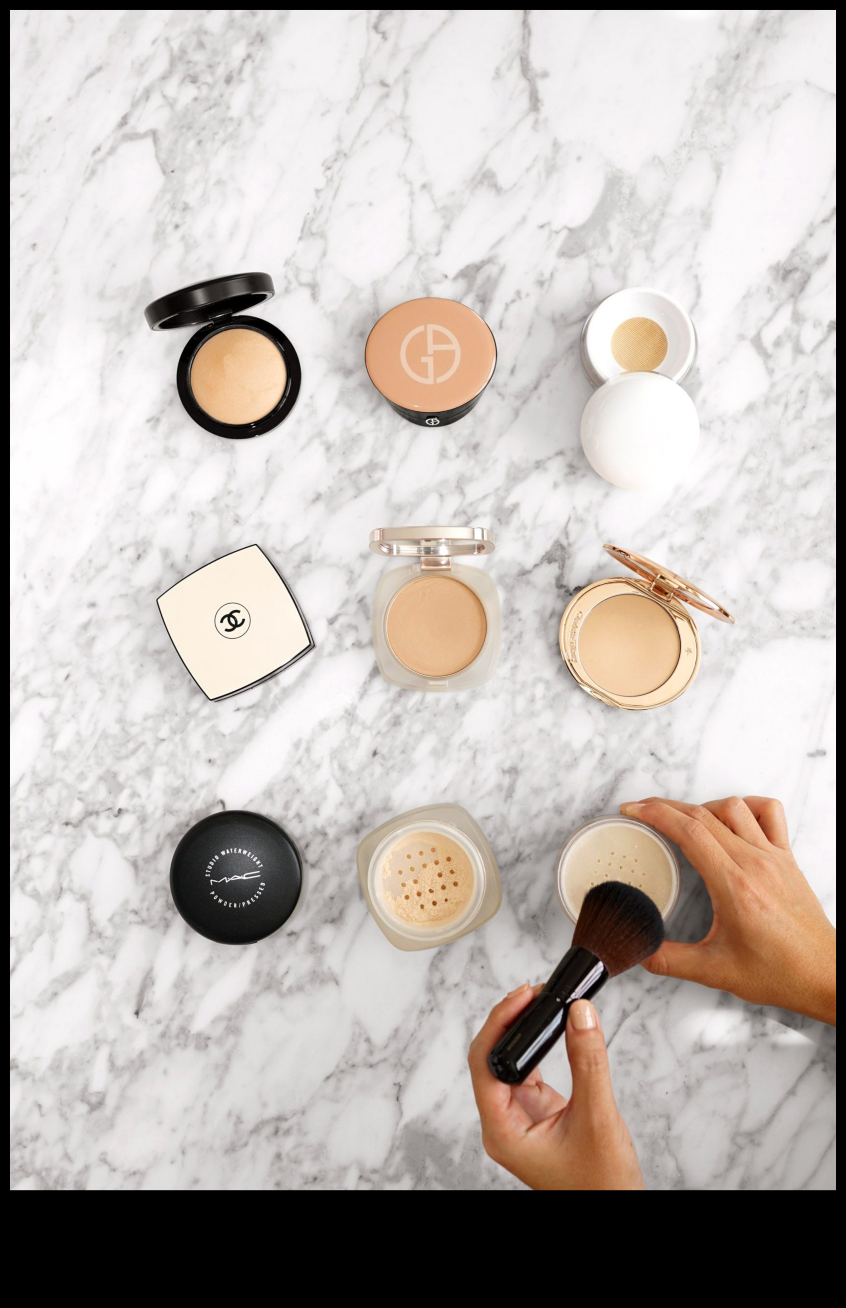 Ρύθμιση του Stage A Οδηγός για τις καλύτερες πούδρες προσώπου για τον τύπο επιδερμίδας σας 3 Setting the Stage: The Ultimate Guide to Face Powders