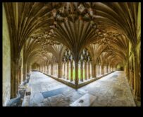 The Art of Abbey Life Γοτθικές σκηνές από μεσαιωνικά μοναστήρια