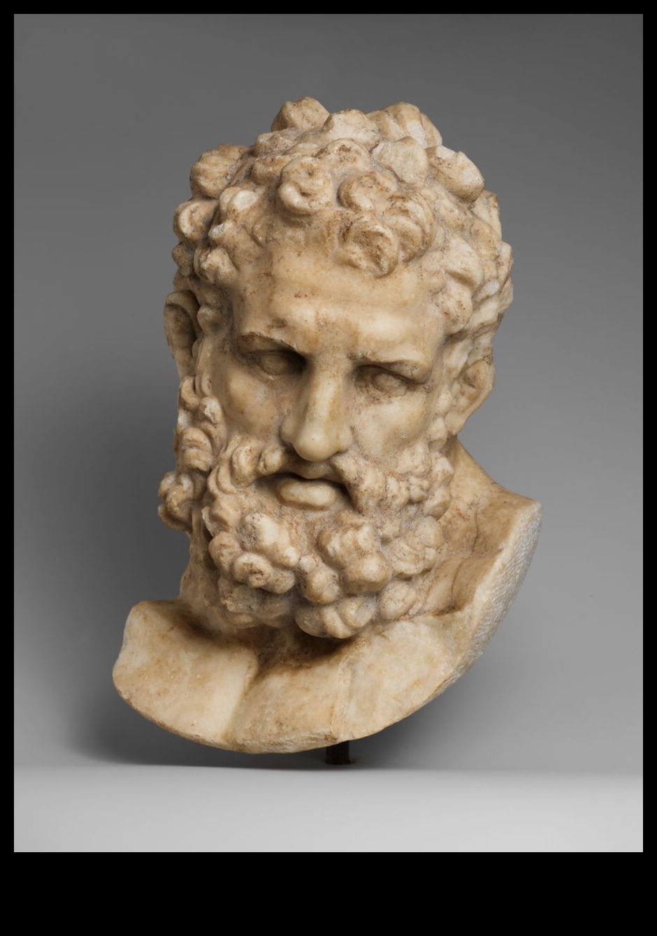 Heracles in Stone: Απεικονίζοντας τους Ηρωικούς Έργους στη Γλυπτική